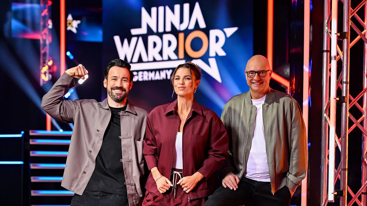 Jan Köppen, Laura Wontorra, Frank Buschmann - Foto: RTL / Markus Hertrich 