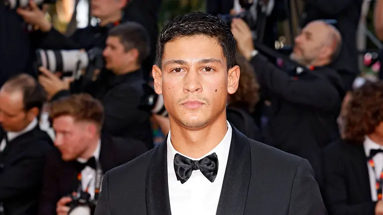 Emilio ist bereits seit seiner Jugend in der Schauspielbranche tätig.