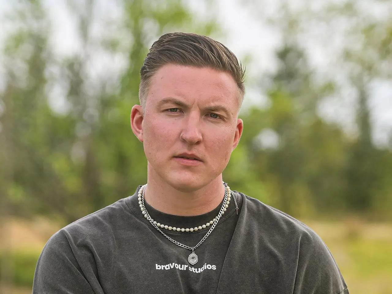 Jonny Jaspers posiert für Prominent getrennt - Foto: RTL