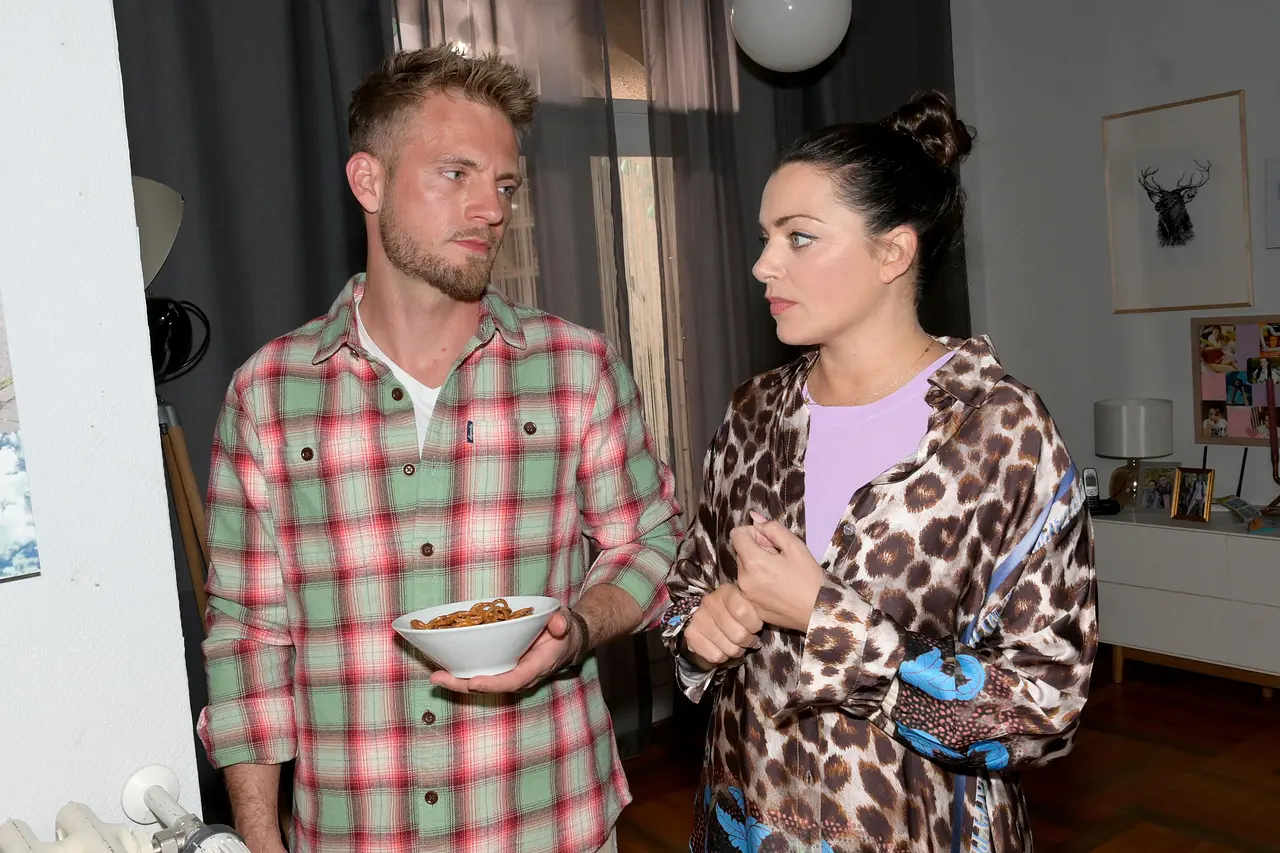 Paul und Emily sind in Sorge um Kate. Paul und Emily sind in Sorge um Kate. - Foto: RTL/ Rolf Baumgartner