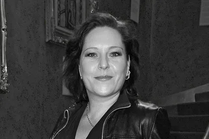 Ein Schwarz-Weiß-Bild von AnNa R.