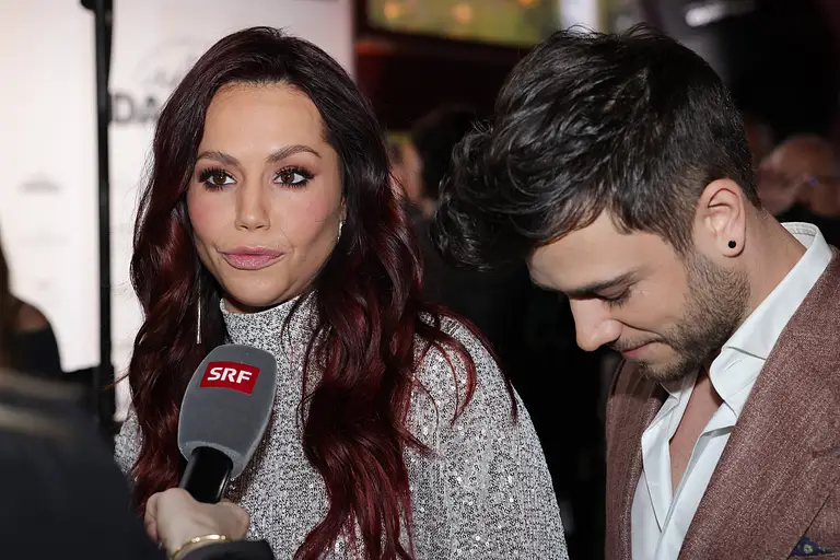 Christina Hänni, hier mit Ehemann Luca Hänni, befand sich hinter den Kulissen des "Let's Dance"-Finales in Lebensgefahr.