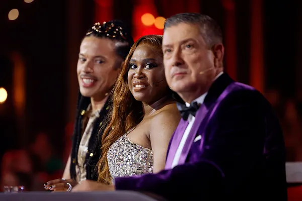 Jorge González, Motsi Mabuse und Joachim Llambi am Jurypult.