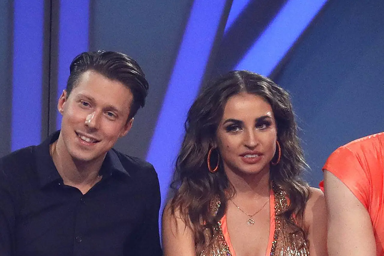 Zwischen Valentin Lusin (links) und Ekaterina Leonova (rechts) kriselt es bei den Vorbereitungen auf die "Let's Dance"-Profi-Challenge 2025. 