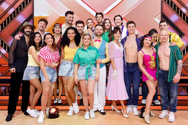 Massimo Sinató ist gesrürzt und wird nicht am "Let's Dance"-Finale teilnehmen können. Doch sein Ersatz steht schon fest.