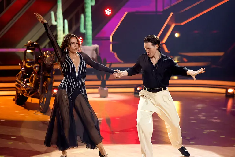 Simone Thomalla & Evgeny Vinokurov tanzen bei "Let's Dance" 2025
