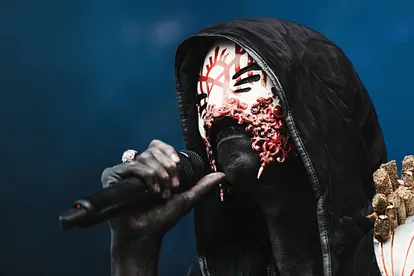 Sleep Tokens Sänger Vessel bei einem Konzert in Kopenhagen.