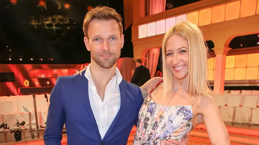Vadim Garbuzov hält Kathrin Menzinger im Arm. Die "Let's Dance"-Tänzer waren einst ein Liebespaar. Und jetzt?