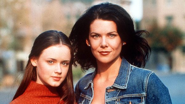 Alexis Bledel als Rory und Lauren Graham als Lorlai in Gilmore Girls - Foto: Getty Images