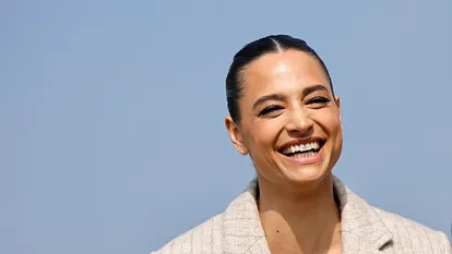 Amira Aly strahlt über das ganze Gesicht