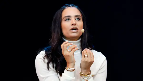 Amira Pocher