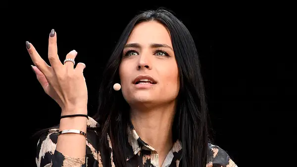 Amira Pocher
