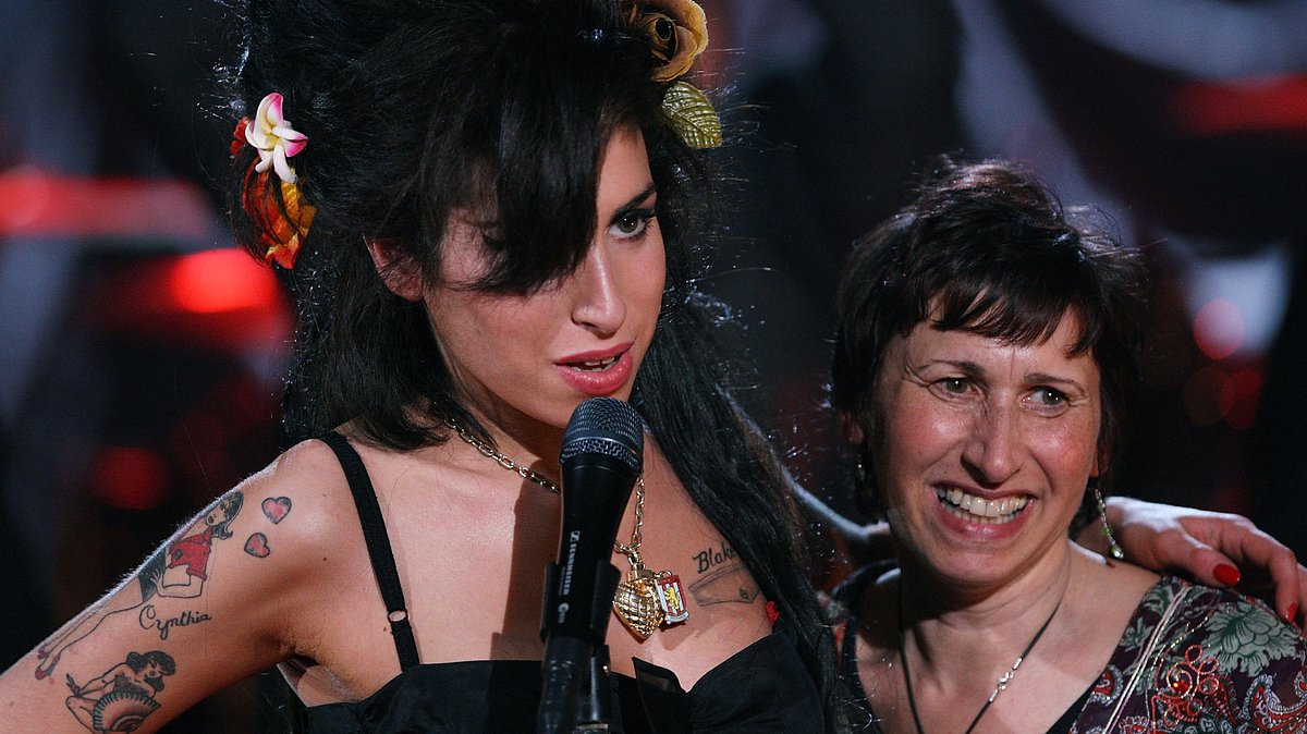 Amy Winehouse und Mama Janis