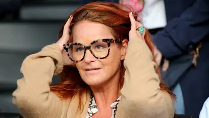 Andrea Berg mit Brille 