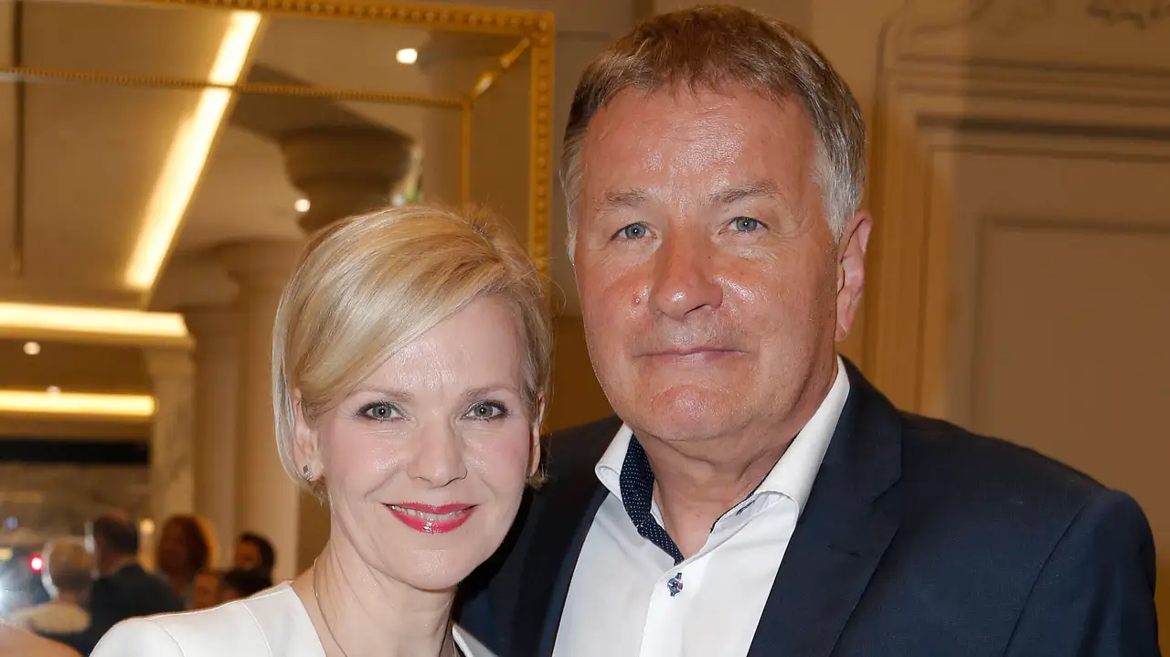 "In aller Freundschaft"-Heilmann & Globisch Andrea Kathrin Loewig & Thomas Rühmann - In aller Freundschaft - Foto: IMAGO / VISTAPRESS