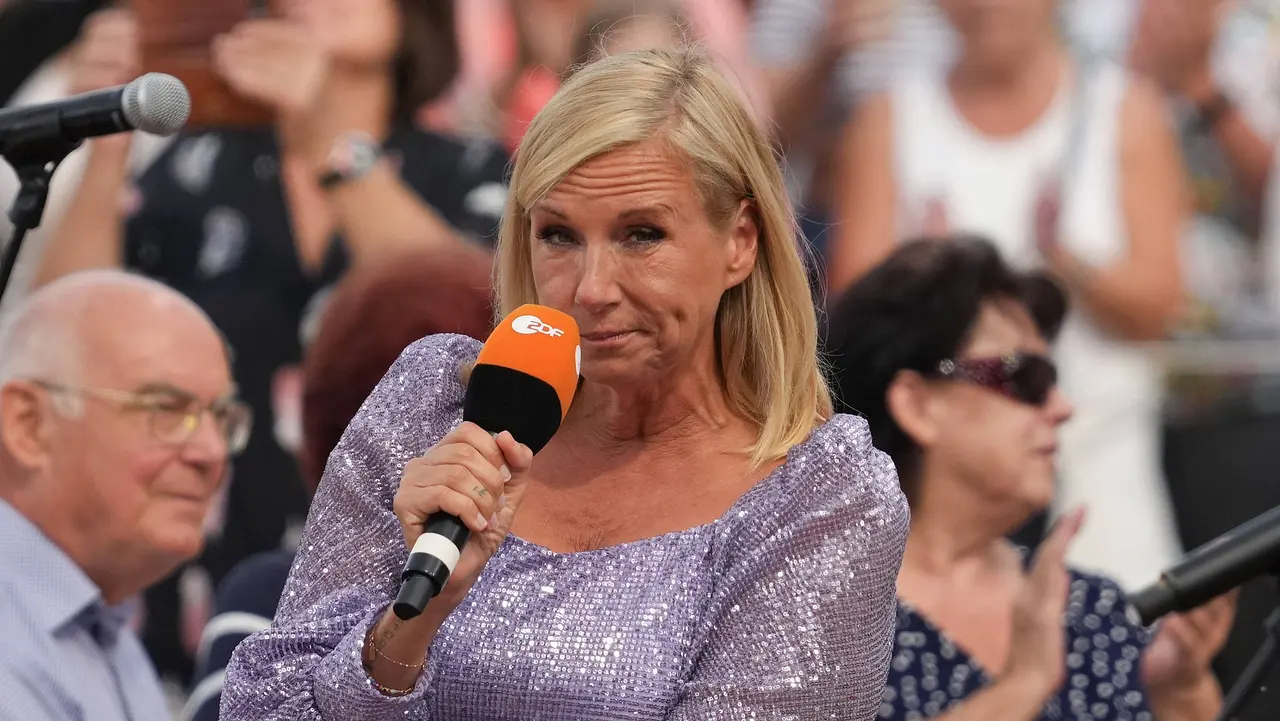 Andrea Kiewel ZDF Fernsehgarten Andrea Kiewel ZDF Fernsehgarten - Foto: Imago / BOBO