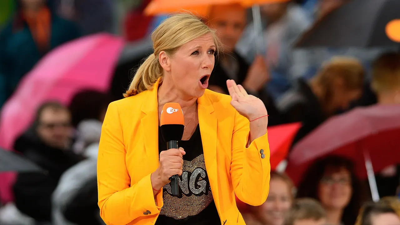 Andrea Kiewel Andrea Kiewel - Foto: Thomas Lohnes/Getty Images