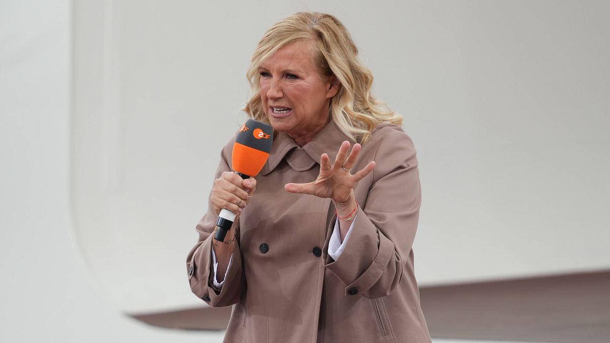 ZDF-Fernsehgarten: Andrea Kiewel irritiert wegen Sicherheitsvorkehrung