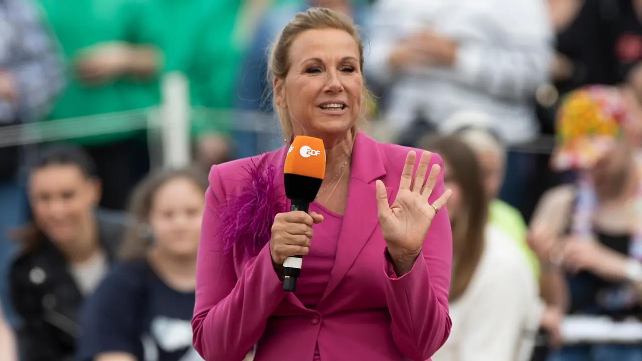 Andrea Kiewel Andrea Kiewel - Foto: Marco Steinbrenner/DeFodi Images via Getty Images