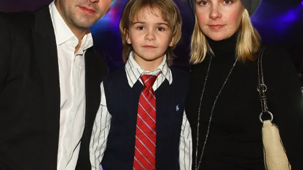 Andreas Elsholz mit seiner Frau Denise Zich und Sohn Julius.