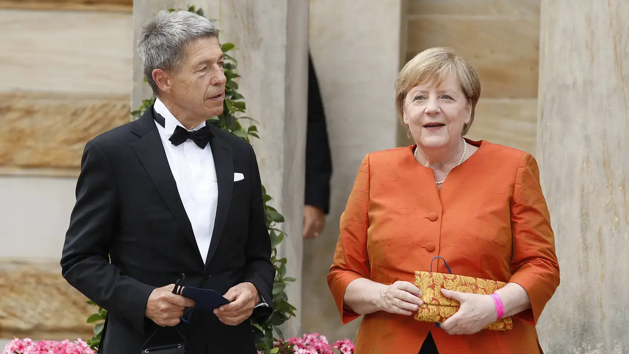 Joachim Sauer und Angela Merkel Joachim Sauer und Angela Merkel - Foto: IMAGO/ Eventpress