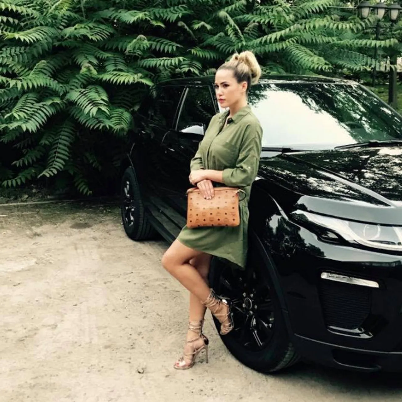 Angelina Heger hatte einen Unfall Angelina Heger hatte einen Unfall - Foto: Facebook/Angelina Heger
