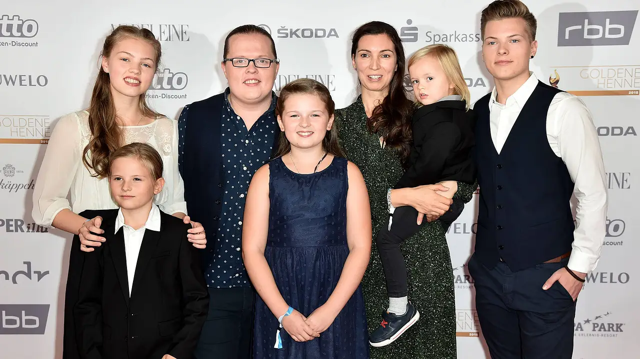 Angelo Kelly und seine Familie - Foto: imago Angelo Kelly und seine Familie - Foto: imago