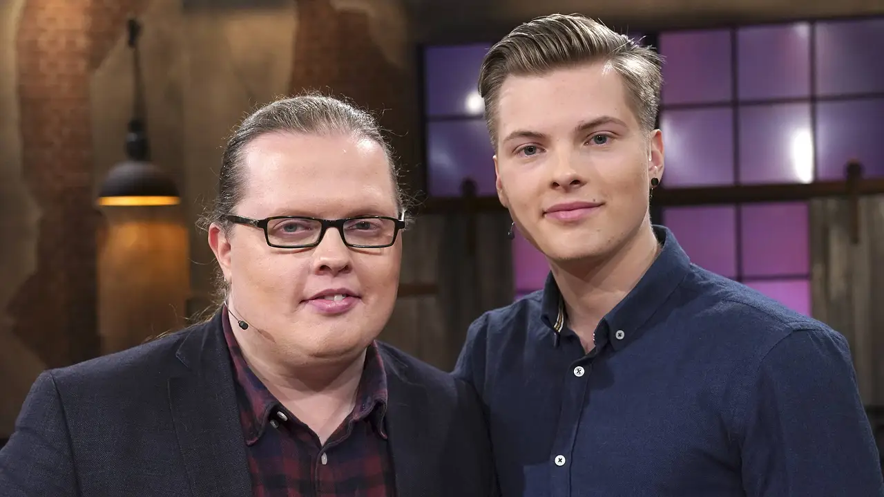 Angelo Kelly mit seinem Sohn Gabriel Kelly Angelo Kelly mit seinem Sohn Gabriel Kelly - Foto: Imago