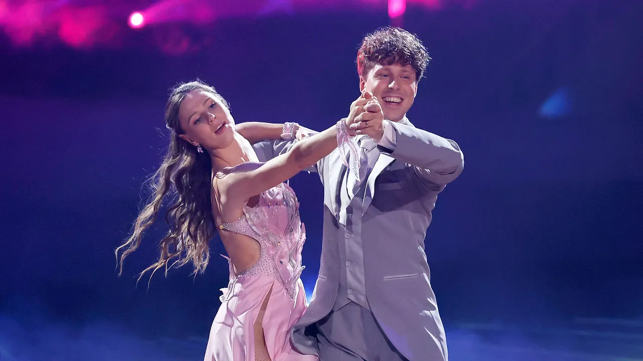 Ann-Kathrin Bendixen und Valentin Lusin Ann-Kathrin Bendixen und Valentin Lusin - Foto: IMAGO/ Panama Pictures