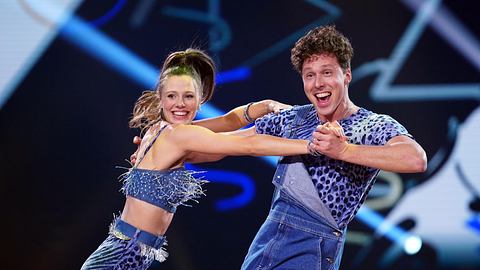 Lets Dance: Ann-Kathrin Bendixen und Valentin Lusin - Foto: RTL / Stefan Gregorowius