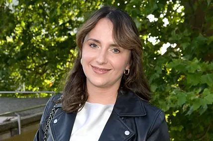 Anna Heiser macht sich große Sorgen um ihren Sohn, der nach einer Routine-OP plötzlich ein zweites Mal operiert werden musste