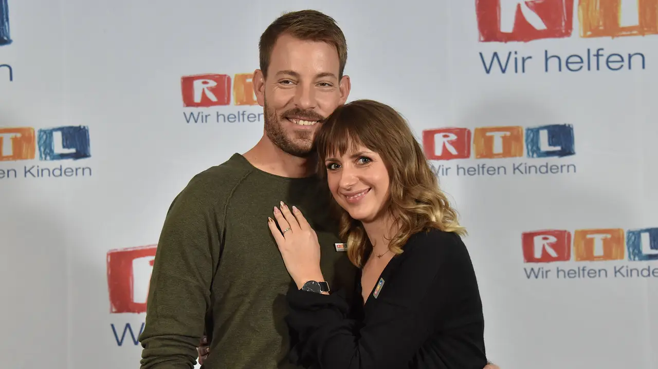 Gerald Heiser & Anna Heiser Farmer Gerald Heiser aus Namibia und seine Anna Heiser posiert am 23.11.2018 in H�rth bei K�ln beim 23. RTL Spendenmara - Foto: Imago