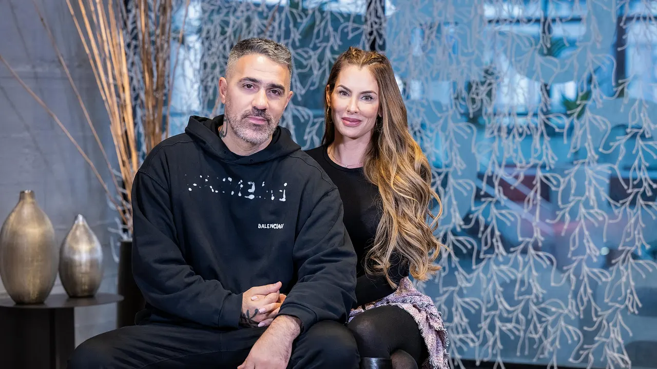 anna maria ferchichi krankenhaus grose sorge um tochter leonora Anna Maria Ferchichi und Bushido schauen lächelnd in die Kamera. - Foto: RTL / Pervin Inan-Serttas