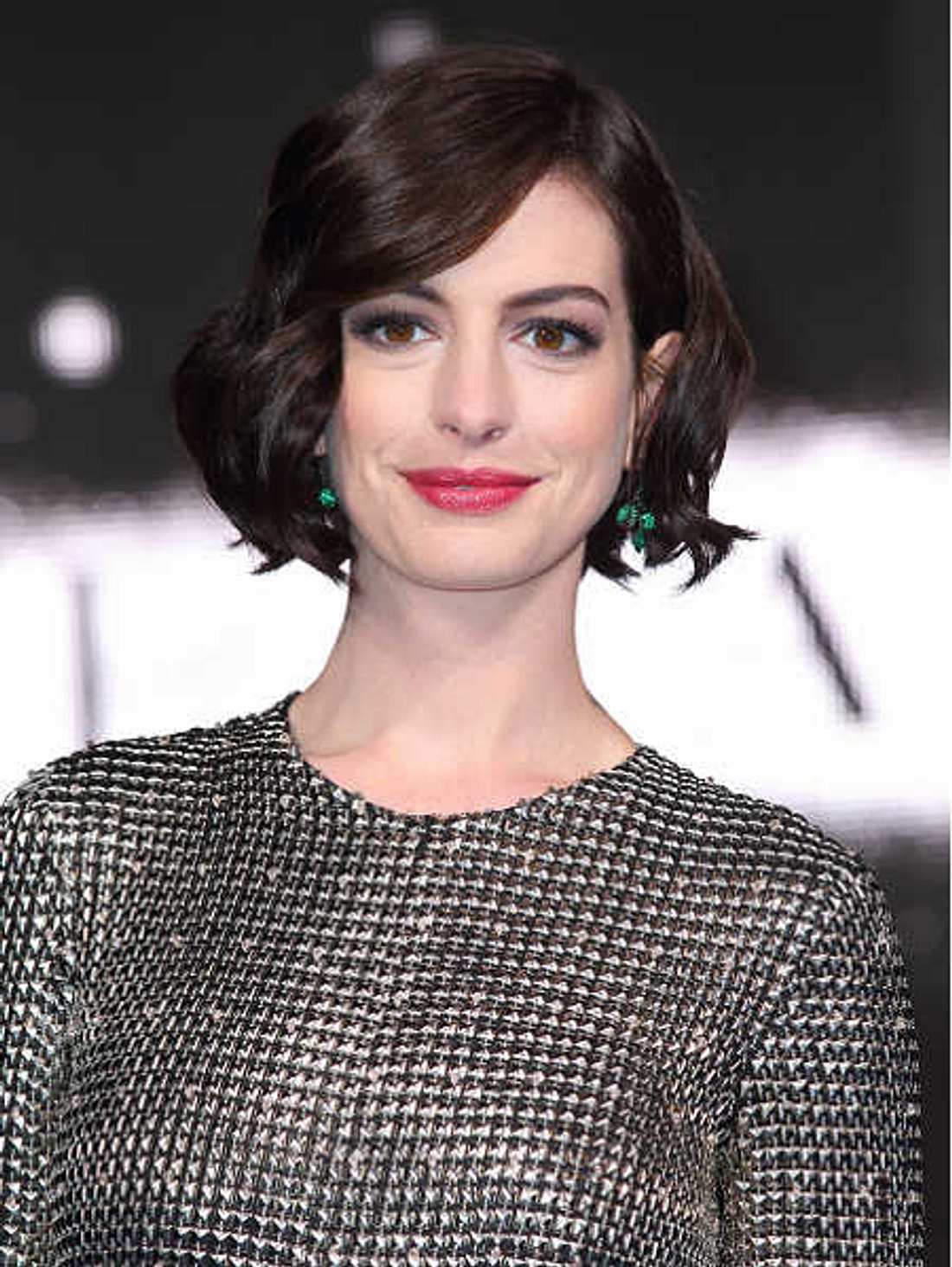 Anne Hathaway: Geschmeichelt von Vergleich mit Amal Clooney