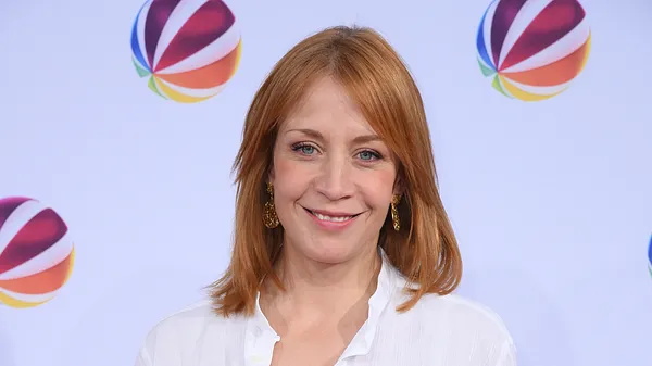 Annika Ernst spielt Dr. Johanna Rüdiger bei "Der Bergdoktor"