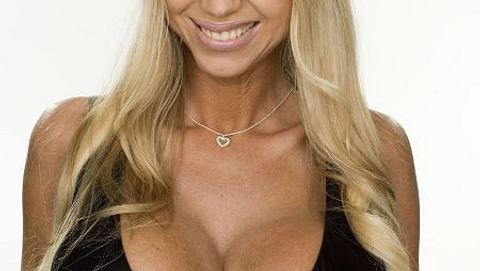 Annina Ucatis will nichts mehr von OPs wissen - Foto: RTL II