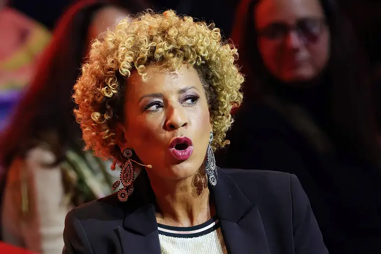 Arabella Kiesbauer bei einer TV-Aufzeichnung