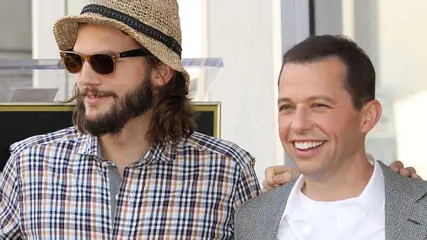 Jon Cryer hat Demi Moore schon geküsst, da war Ashton Kutcher erst sieben Jahre alt!