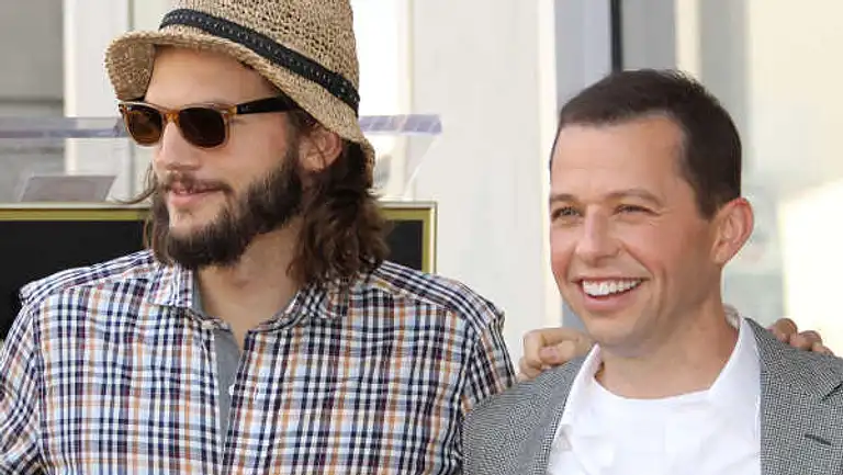 Jon Cryer hat Demi Moore schon geküsst, da war Ashton Kutcher erst sieben Jahre alt!