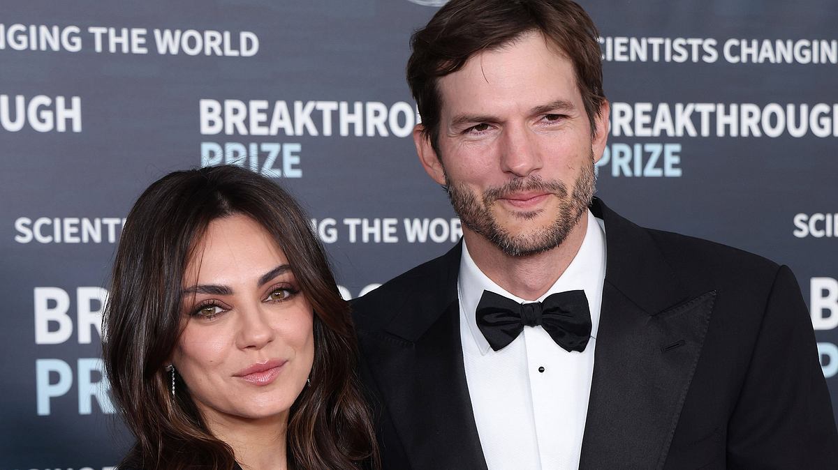 Ashton Kutcher & Mila Kunis