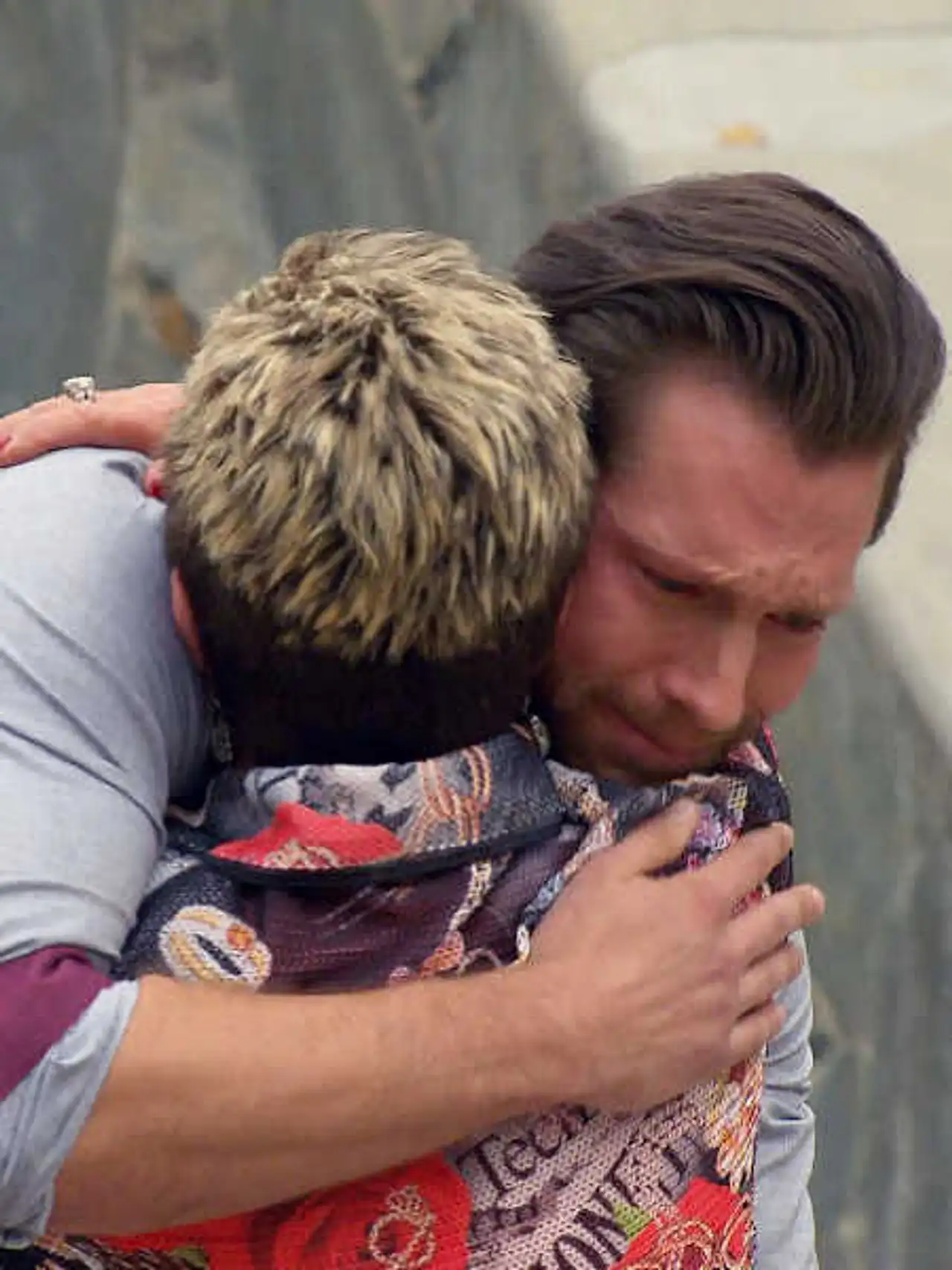 Oliver Sanne fragt seine Mutter Ingeborg um Rat. Oliver Sanne fragt seine Mutter Ingeborg um Rat. - Foto: RTL
