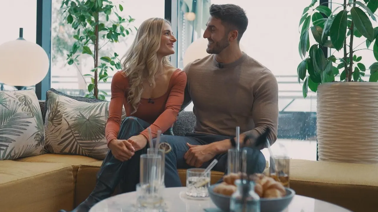 Bachelors: Dennis und Rebecca Bachelors: Dennis und Rebecca - Foto: RTL