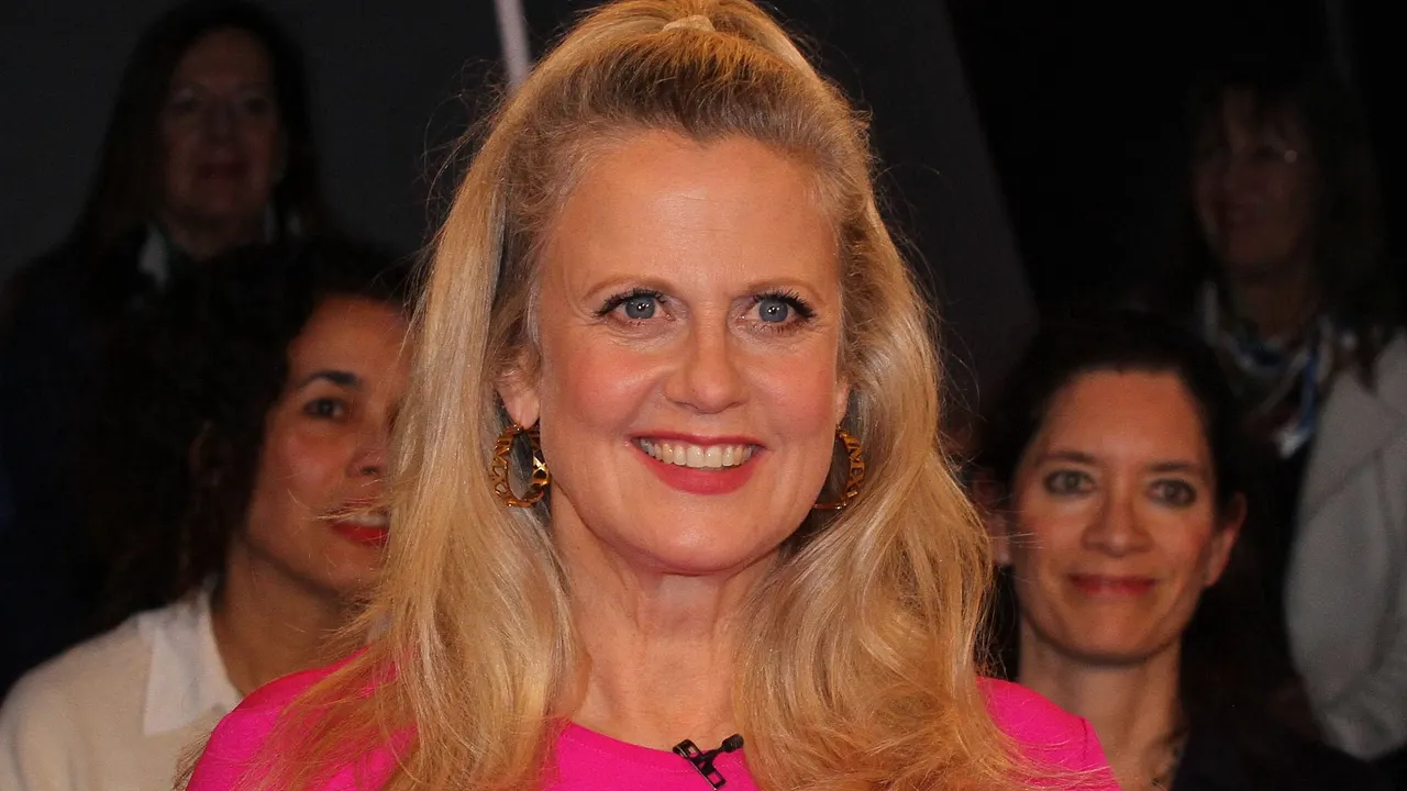 Barbara Schöneberger Babara Schöneberger - Foto: IMAGO / Andre Lenthe