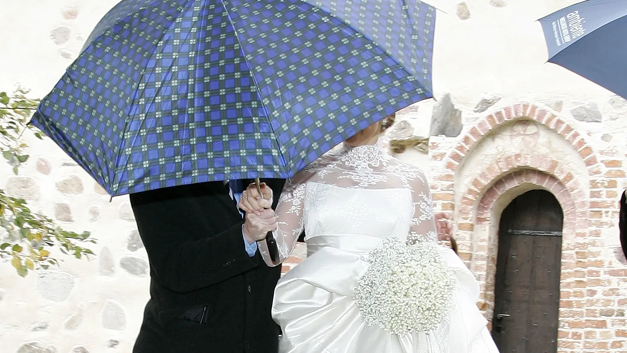 Barbara Schöneberger und ihr Mann Maximilian von Schierstädt heiraten Barbara Schöneberger und ihr Mann Maximilian von Schierstädt heiraten - Foto: Getty Images