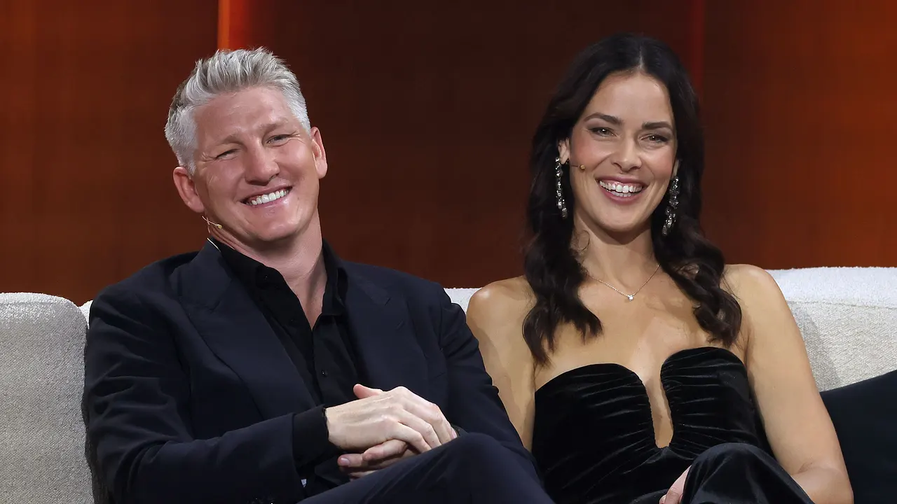 Bastian Schweinsteiger & Ana Ivanovic Bastian Schweinsteiger & Ana Ivanovic - Foto: Alexander Hassenstein/Getty Images