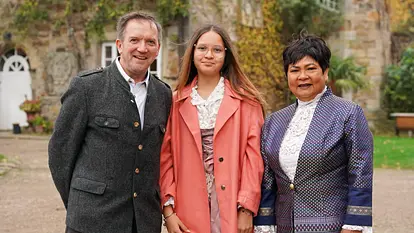 Bauer sucht Frau: Narumol, Josef und Jorafina