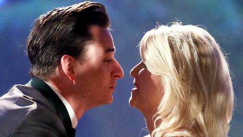 Beatrice Egli und Andreas Gabalier kommen sich näher - Foto: Imago