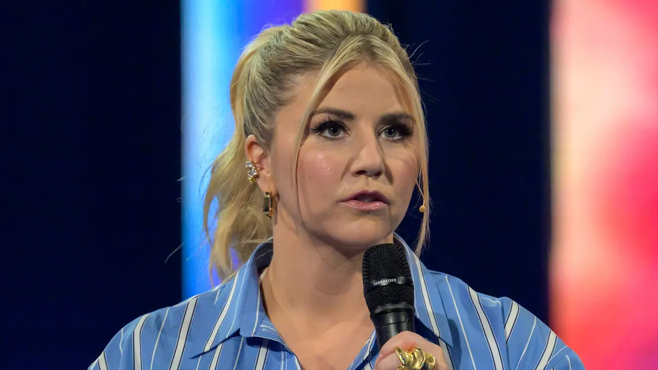 Beatrice Egli Beatrice Egli - Foto: IMAGO / HMB-Media