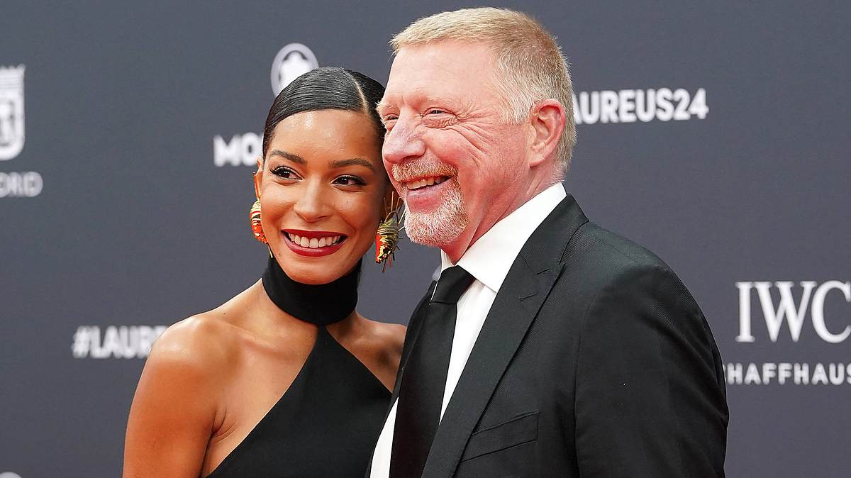 Boris Becker und Lilian Monteiro auf dem Roten Teppich im April 2024