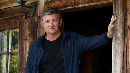 Hans Sigl bleibt in Staffel 16 Bergdoktor